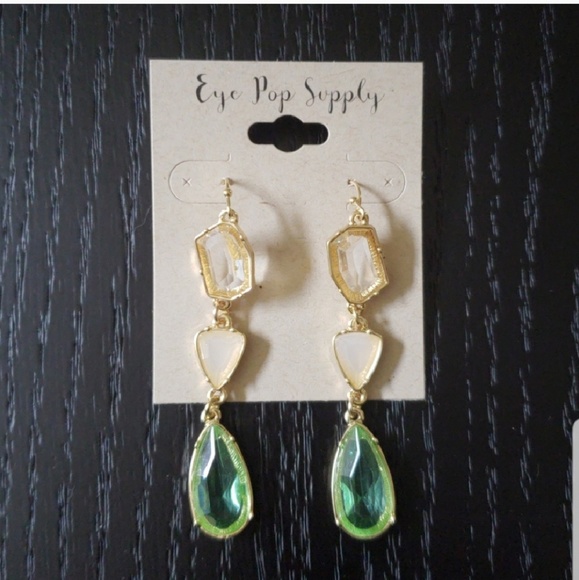 Crystal drop statement earrings - Picture 4 of 4